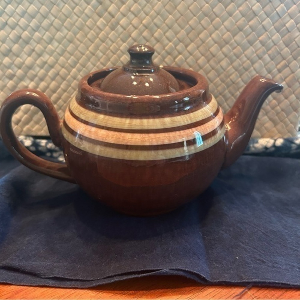 2 Small Very Old Teapots, 1 English, 1 from Japan